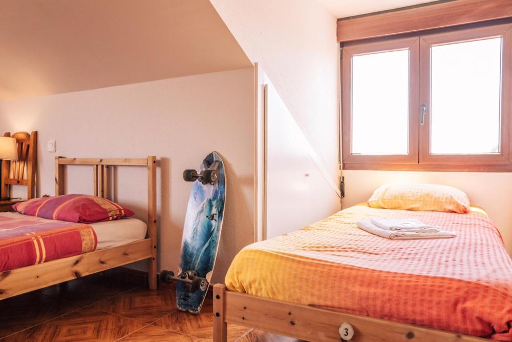 Liquid Surfhouse Hostel Langre  Bagian luar foto